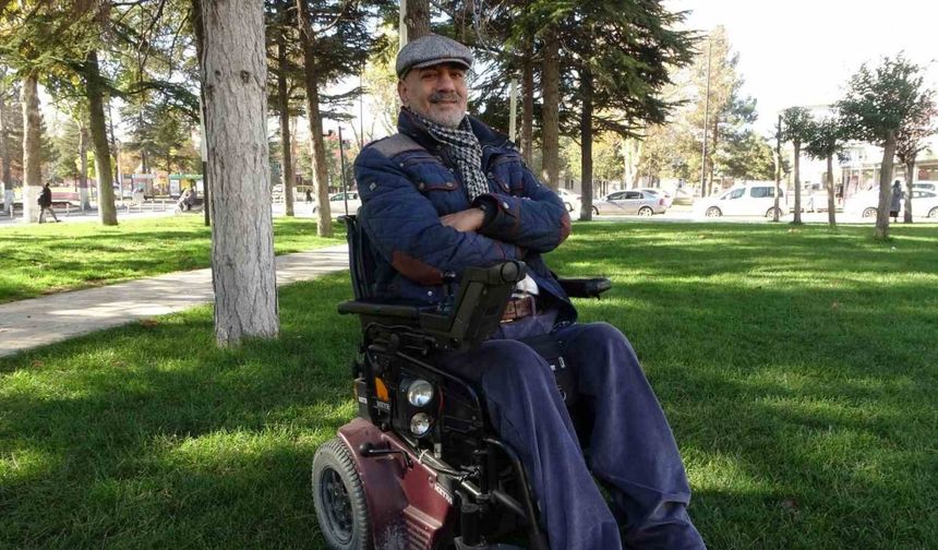 Akülü Sandalyeden Zorlu Hayat Dersi