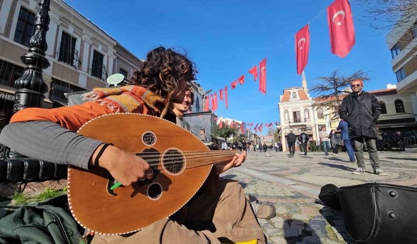 Balkanlar'ı Dolaşan Gezginler, Edirne Sokaklarında
