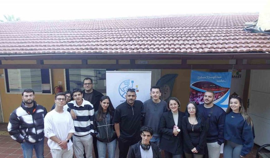 Dijital Çağ Eğitimi: "Sosyal Medya 101" Yoğun İlgi