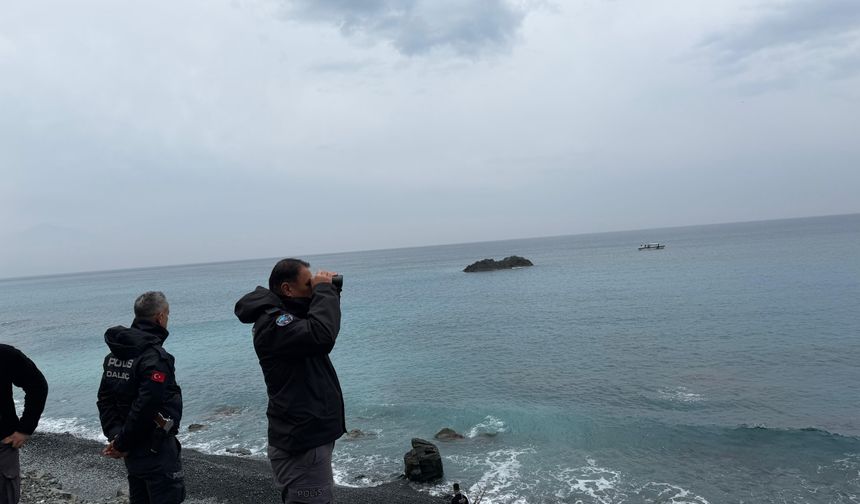 Hatay’da Kayıp Balıkçı İçin Arama Çalışmaları Sürüyor