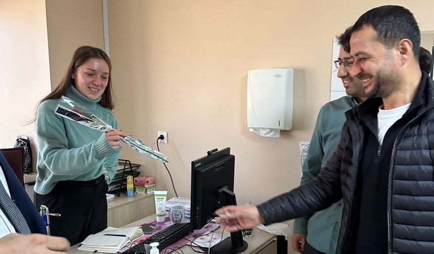 Tatvan Devlet Hastanesi'nde Tıbbi Sekreterler Günü Coşkusu