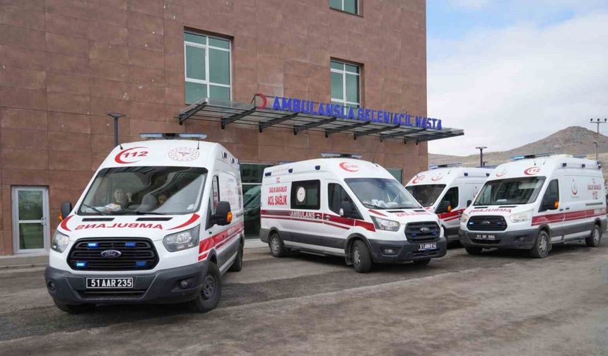 Tavuk Döner Yiyen 3 Lise Öğrencisi Hastaneye Kaldırıldı