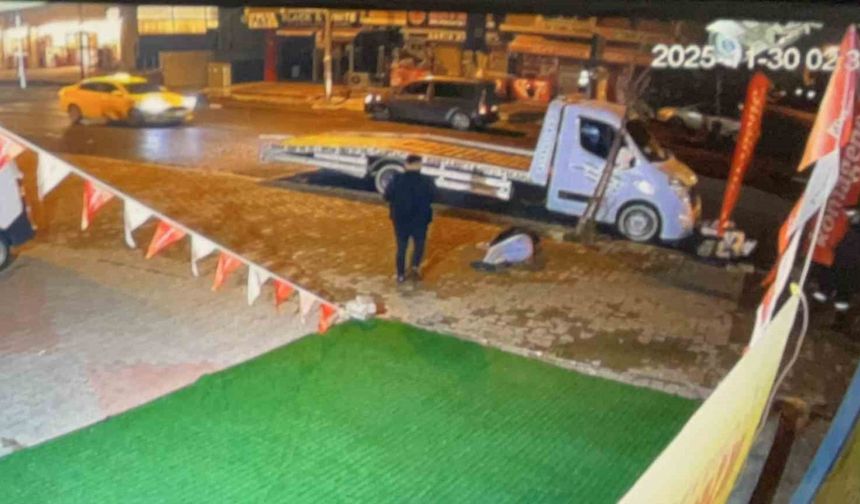 Aşırı Alkollü Motosikletli Sürücü, Kurtarıcıya Saplandı