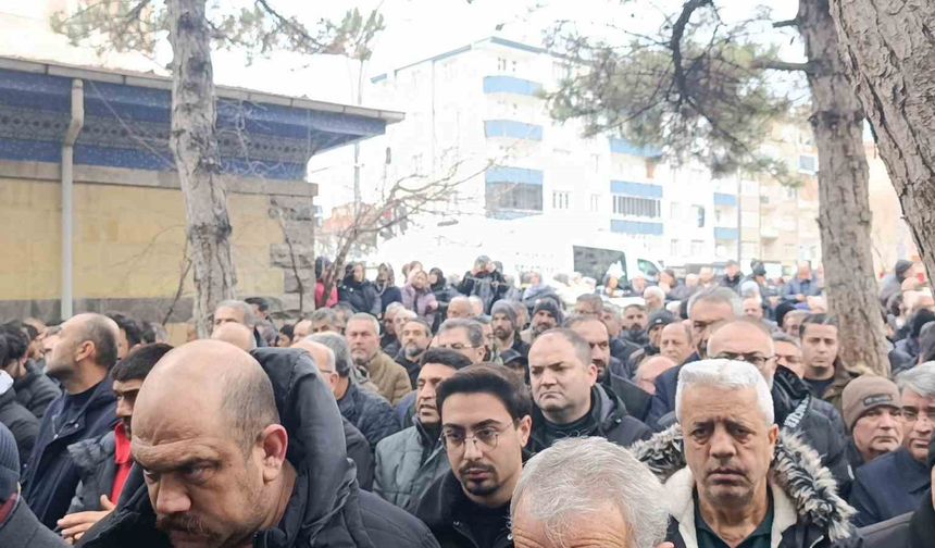 26 Yaşındaki Gözde’ye Son Görev: Gözyaşları Sel Oldu