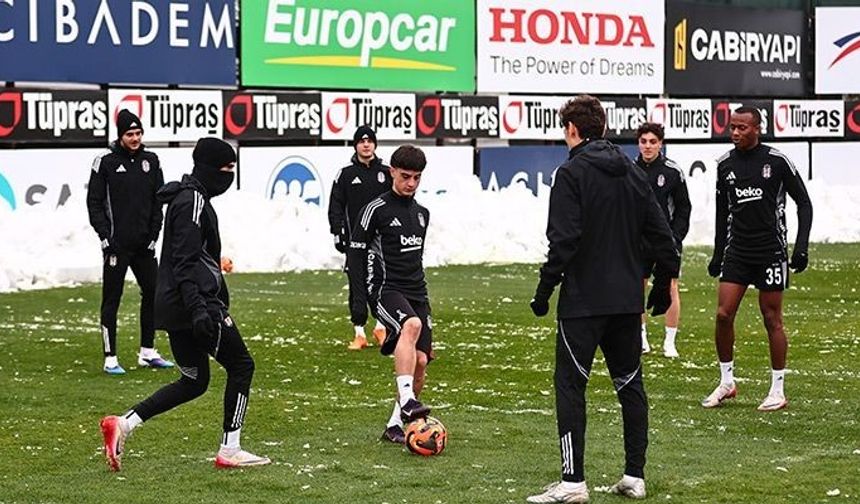 Beşiktaş’ta Eyüpspor Mesaisi Başladı: Sergen Yalçın Sahada