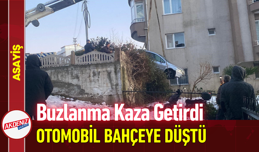 Buzlanma Kaza Getirdi: Otomobil Bahçeye Düştü!