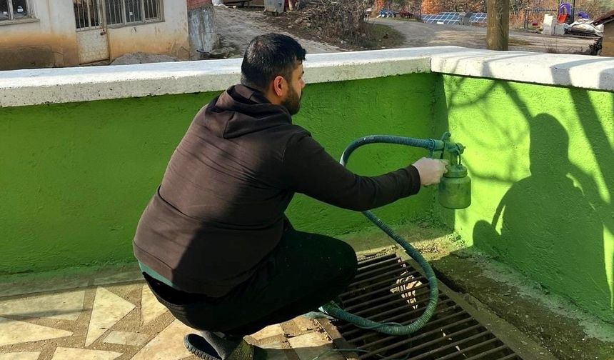 Cami Bahçesi Ona Emanet: İmamdan Büyük Özveri