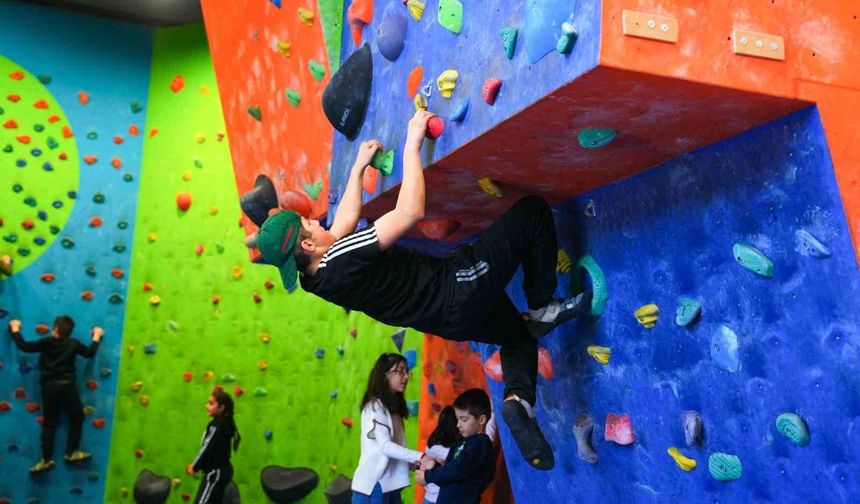 Gölbaşı Belediyesi’nden Çocuklara Tatil Hediyesi