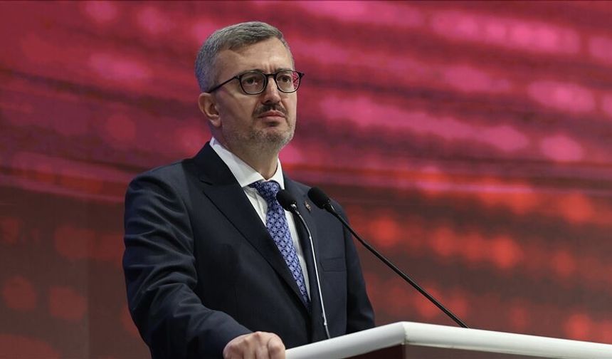 İletişim Başkanı Duran: TRT Genç Küresel Tek Tipleşmeye Karşı Güçlü Bir Ses!