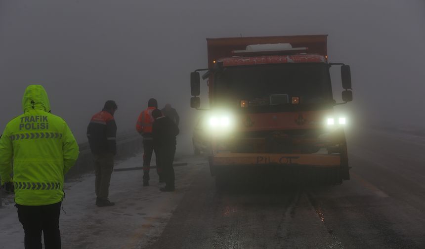 Kar ve Buz Kazaya Neden Oldu: Hatay’da 6 Yaralı