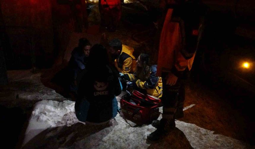 Malatya'daki Yangında Mahsur Kalan Kadın Kurtarıldı