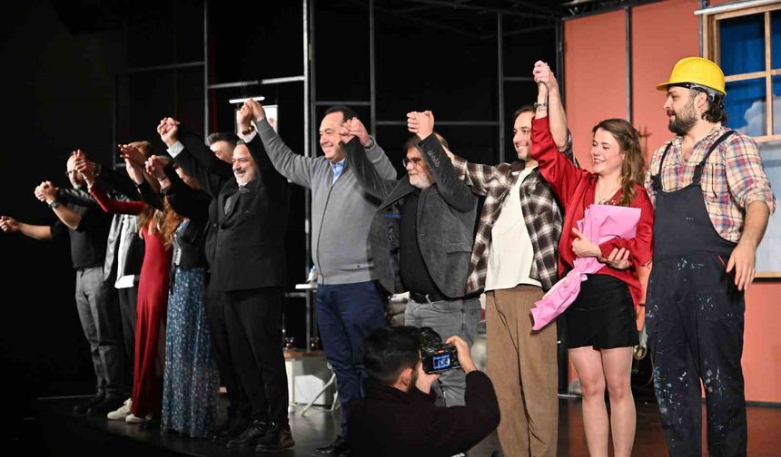 “Şiddetli Geçimsizlik” Dünya Prömiyerini Manisa’da Yaptı