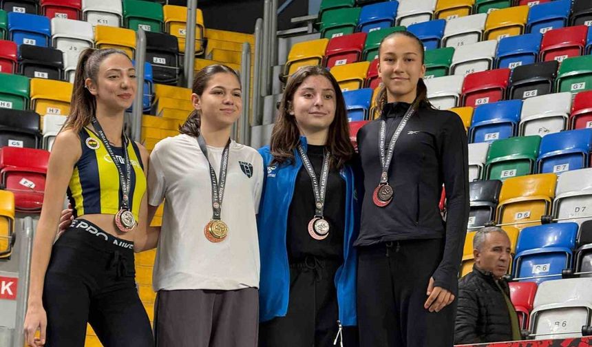 Sırıkla Atlamada Bronz Madalya: Türkiye Üçüncüsü